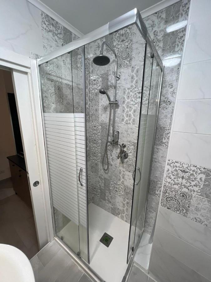 Cristiano Room Napoli Bagian luar foto